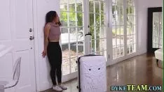 चलाएँ स्तन , फ्लॉगन fucks