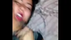 Reproducir Par de vecinos envían una grabación de video de su sucesor