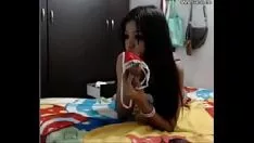 播放 Missy 玩具与她的步入式
