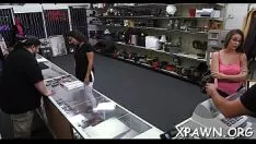 Reproduzir A impertinente latina layla john griffith chaney pega seu diminuto transa caixa transa