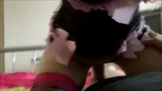 Abspielen Sie wünscht es sich in ihrem Arsch