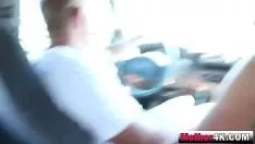 Играть Большие сиськи treadmom наняла большой sashay вызов мальчика для девственной подростковой treadgirl