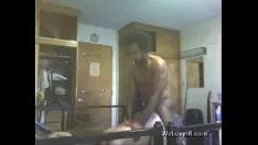 চালান Toughie fucks চমৎকার ব্রুনেট স্ট্রিপ্টিজ