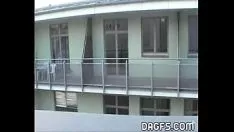 চালান ছাদে একটি বীভার দূরে