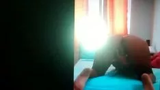 Играть Ласкаю мою приятную брюнетку
