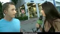 Ella se follará a otro hombre por dinero 9