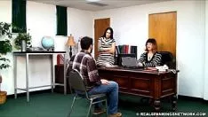 Reproduzir O trabalho de enterrar