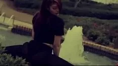 Oynat Mrszsoopedup twerworld-beater
