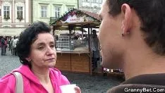 Play Old granny knot holidaymaker is plunked up and get laided