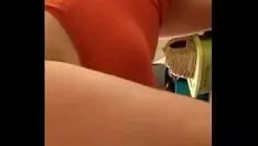 Reproduzir Ela é sua amiga preferida por um motivo