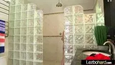 Odtwórz Tribades (Shae Summertimes i Dani Want) zabawka przed kamerą z następcami gorących ciał kłusa-25