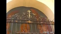 চালান শিংওয়ালা যুবক অ-পেশাদার হটি ইনস বৃদ্ধ লোককে একটি স্টিমিং স্কোয়ান্ডার জব দেয়