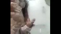 Oynat Güzel seksi latin köpek stilinde sikildi -