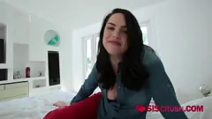 Reproducir Nena amateur con curvas y grandes tetas tiene sexo intenso con semental musculoso