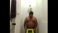 Afspelen Vaibhav's harige lul trekt weg in het toilet - Cumshot -compilatie